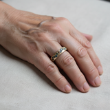 Vintage arany színű színes gyűrű